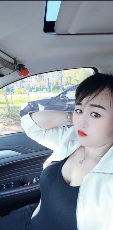 王芳燕的第三张照片--乌海中老年相亲网
